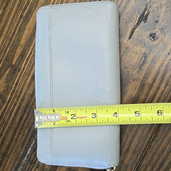 Kate Spade Wallet - Picture 4 of 8